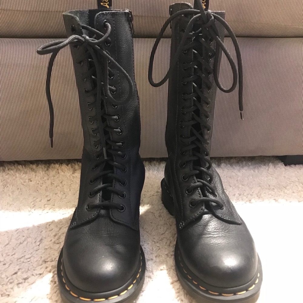 Dr.Martens Black 1B99 14-Eye Zip Virginia Boot Sz7